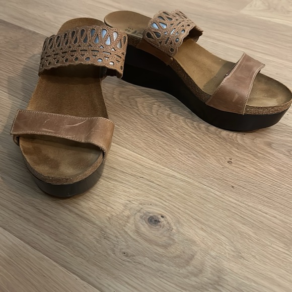 Naot Rise - Picture 3 of 4